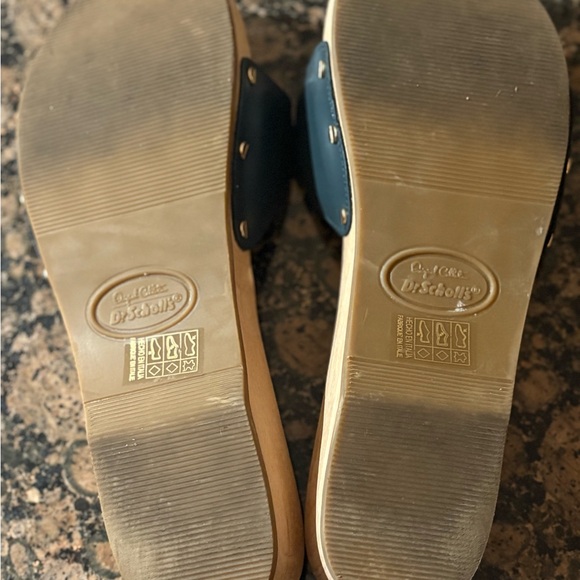 DR. SCHOLL’S navy blue leather Leather Sandals with Gold Buckle EUC gently worn - Picture 5 of 7